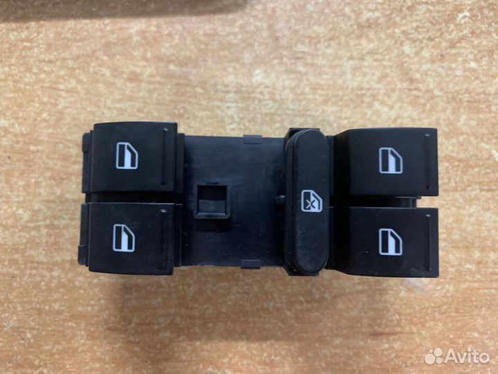 Блок стеклоподъемников VW Polo Jetta Passat Golf