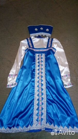 Руско-народный костюм