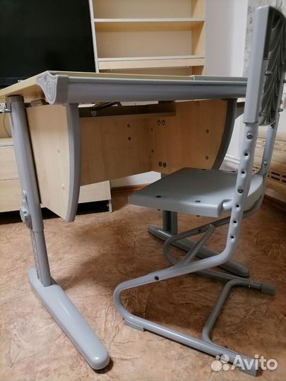 Растущая парта для школьника