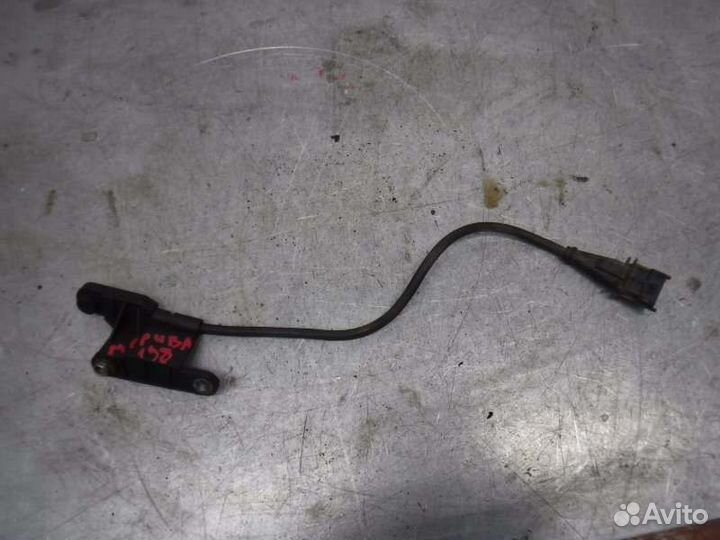 Датчик положения распредвала Opel Meriva Z16XE