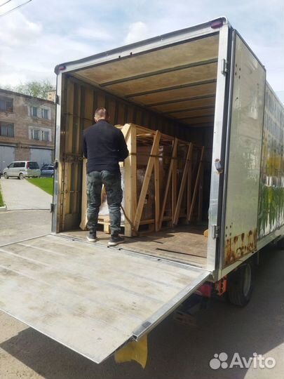 Услуги машины, с гидробортом и манипулятором