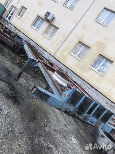 Полуприцеп контейнеровоз