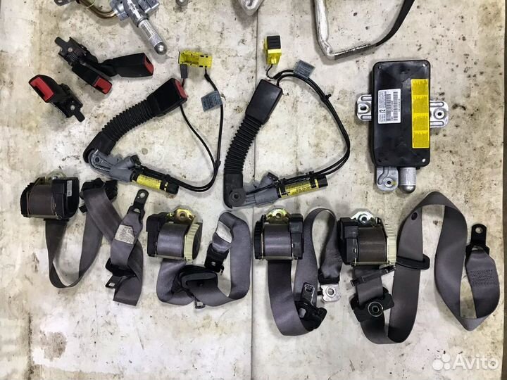 Ремни безопасности, преднатяжители, боковые подушк