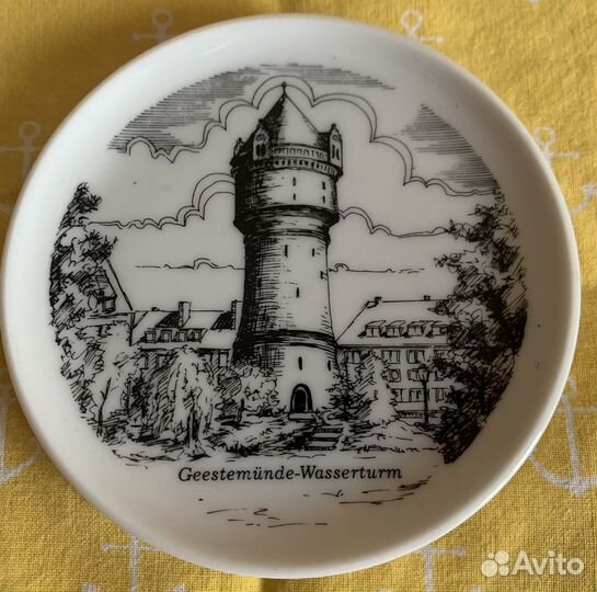 Тарелка с Водонапорной Башней. Германия. Фарфор
