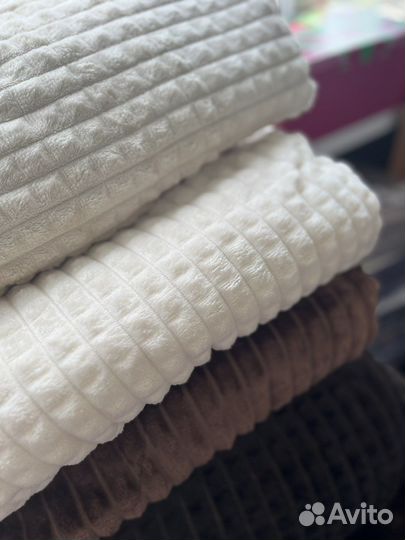 Плед кубик покрывало на кровать диван