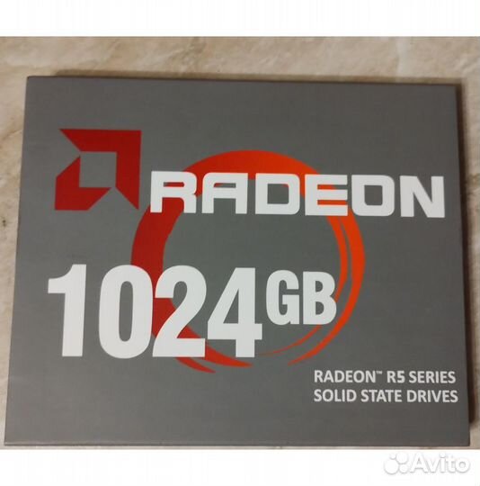 AMD Radeon R5 2.5 1 тб SSD диск