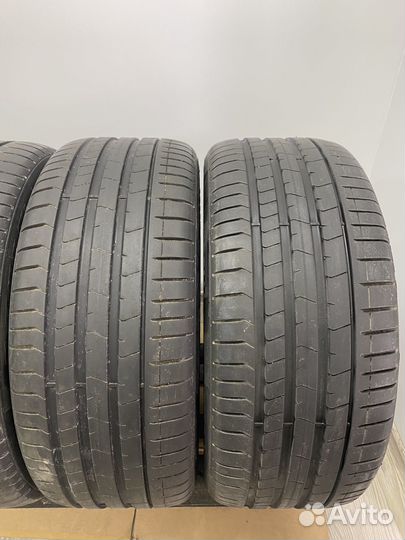 Pirelli P Zero PZ4 275/40 R21 и 315/35 R21