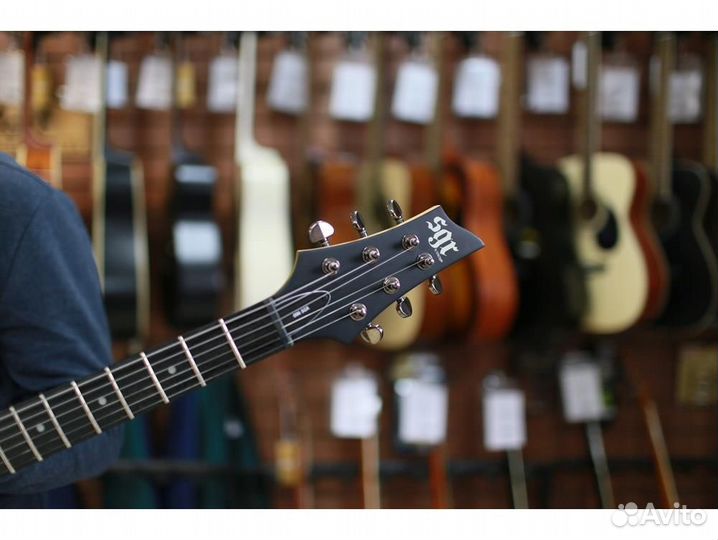 Schecter SGR 006 WSN электрогитара с чехлом, цвет