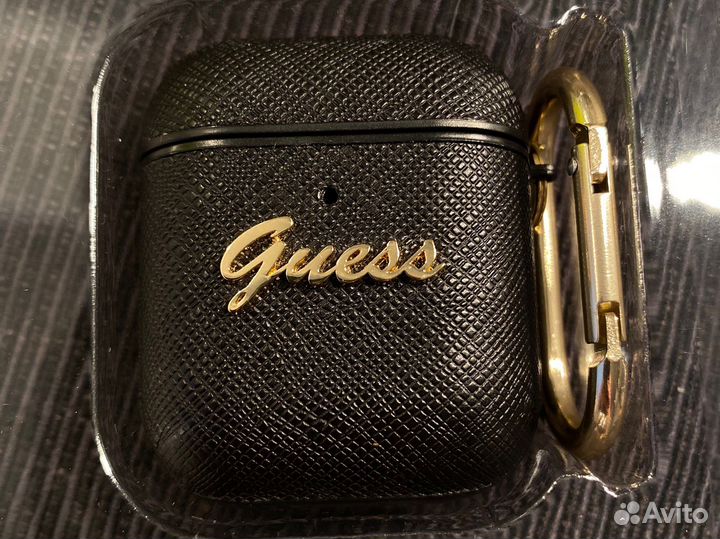 Чехол для наушников airpods guess