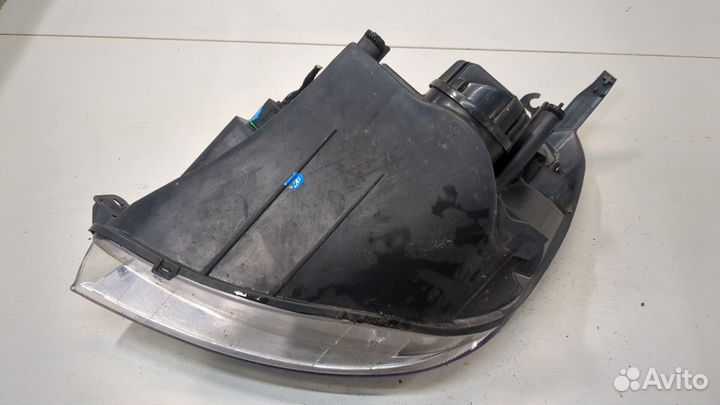 Фара (передняя) правая Ford Fiesta, 2005