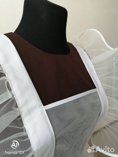 Белый школьный фартук