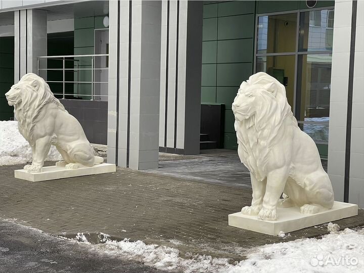 Статуя Сторожевой Лев
