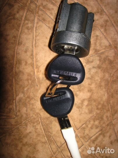 Замок зажигания для Митсубиси Галант 96-04, новый