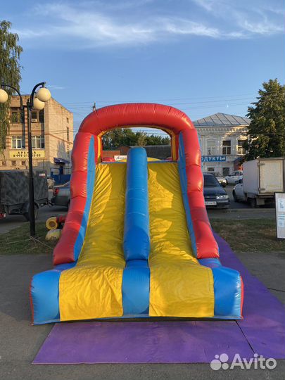 Батут надувной