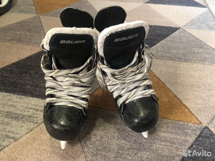 Коньки хоккейные