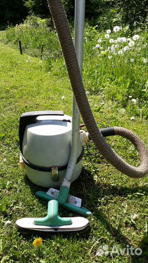 Пылесос Вихрь 8-А