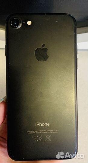 Продаётся айфон 7