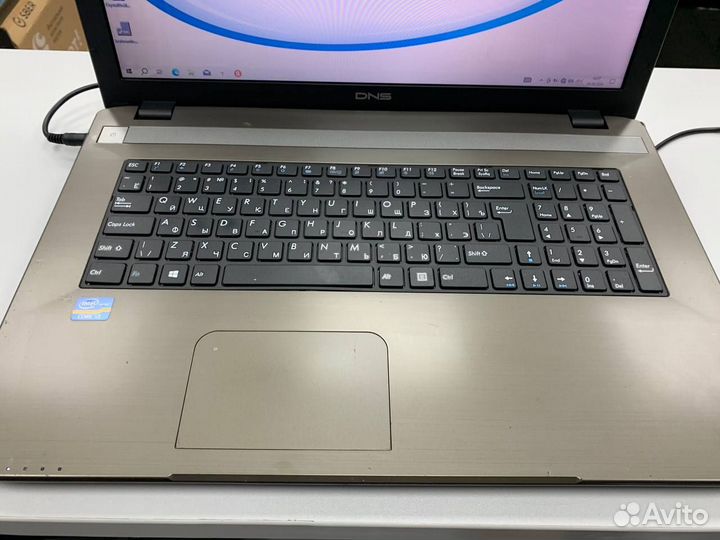 Ноутбук DNS Core i3 2.5Ghz/GeForce GT 740M 2Gb/SSD