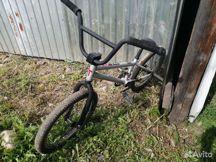 Трюковой велосипед bmx tech team