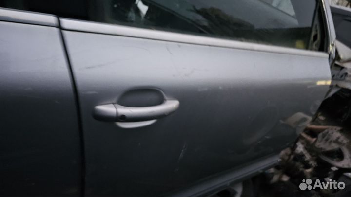 Дверь передняя правая Volkswagen Touareg 1 2005