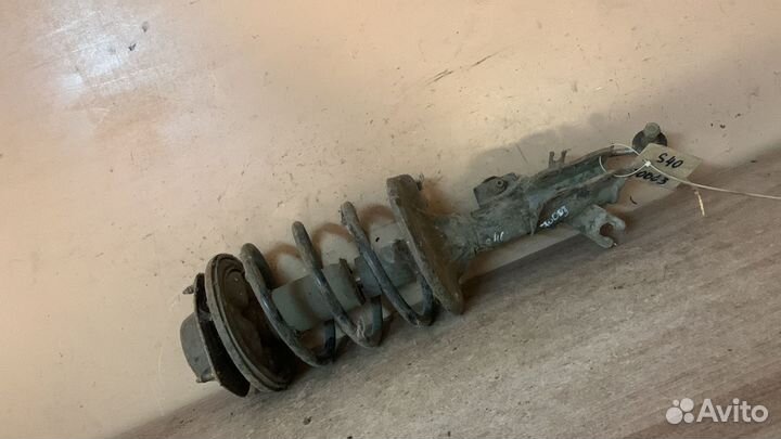 Амортизатор передний левый Volvo S40