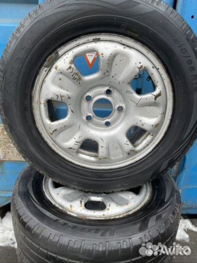 Оригинальный комплект колес R16 Renault Duster