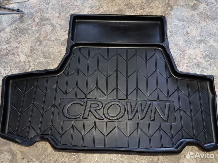 Коврик в багажник, ванночка. Toyota Crown