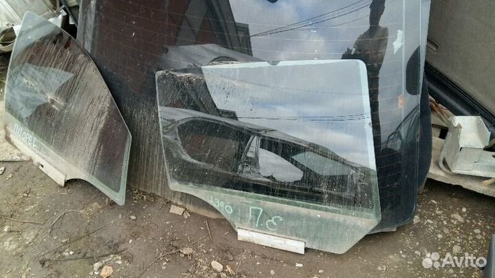 Стекло заднее правое Opel Astra H /Опель Астра Н