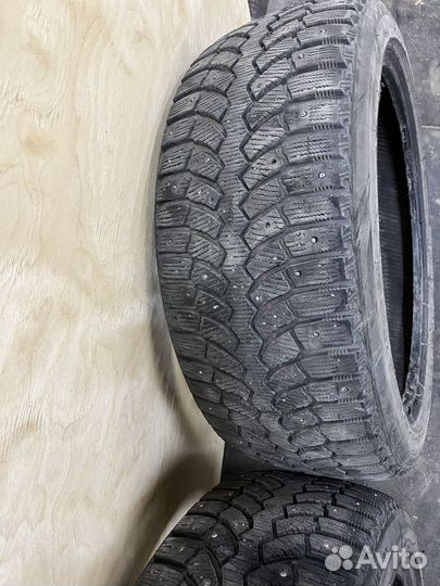 Bridgestone Blizzak Spike-01 225/45 R18 91T