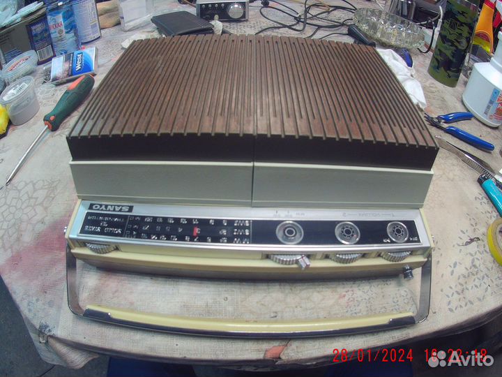 Виниловый проигрыватель sanyo G-2232B