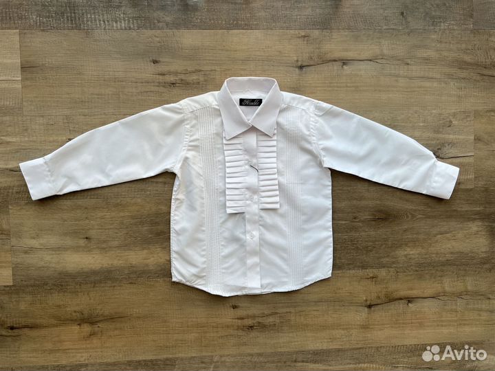 Рубашка новая классическая на 5 лет