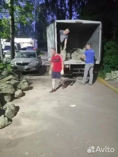 Вывоз мусора контейнером. Газелью. Есть грузчики