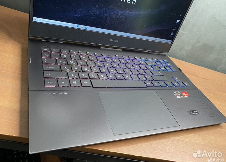 HP Omen 16,1