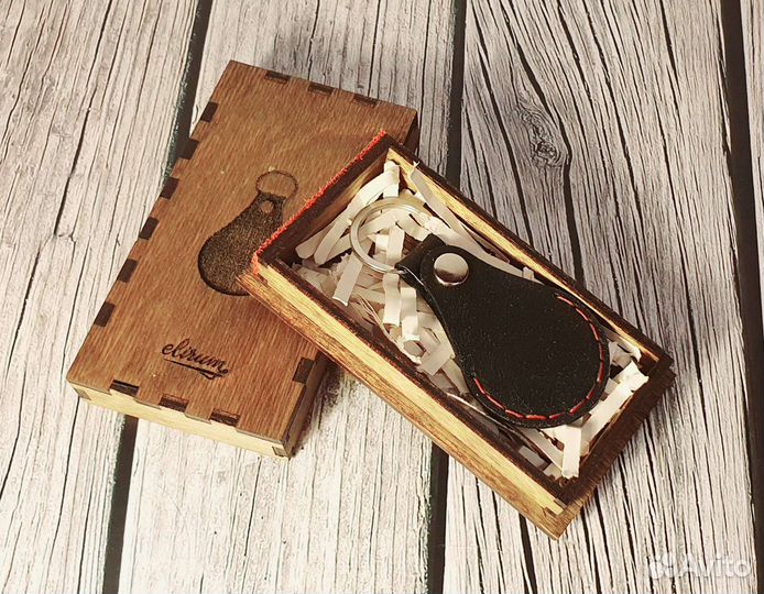 Кожаный брелок - чехол для домофона