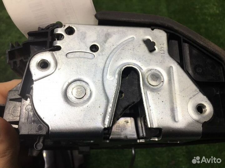 Замок двери задний левый Bmw X3 F25 N20B20A 2012