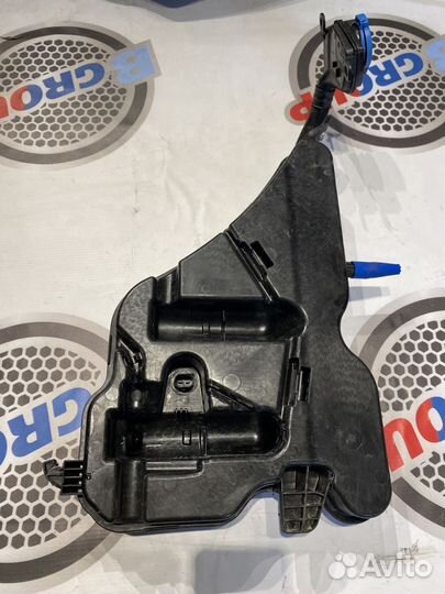 Бачок жидкости омывателя стекла 61667427885 бмв