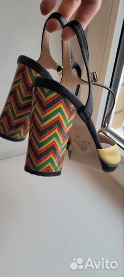 Босоножки Arzoli 36 размер