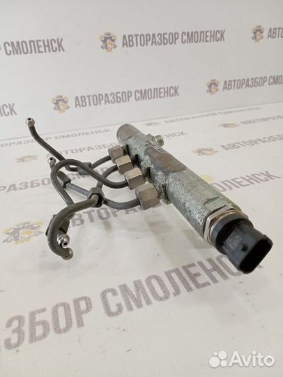 Рейка топливная (рампа) Opel Astra H (2004—2007)