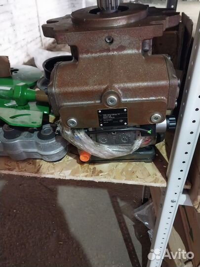 Гидронасос CNH 84345381