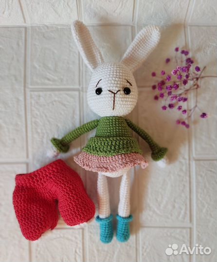Зайка вязаная мягкая игрушка амигуруми для детей