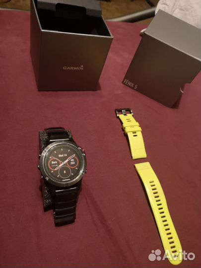 Garmin Fenix 5 Sapphire и титановым ремешком