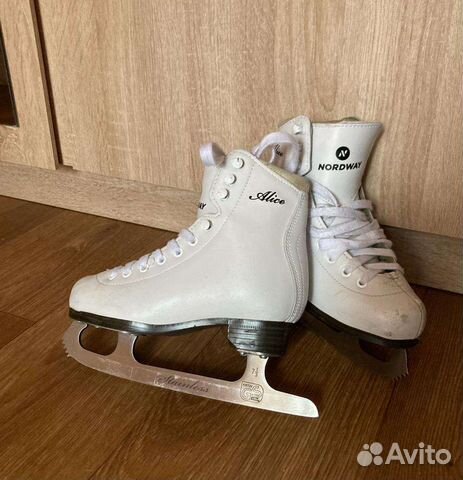 Коньки фигурные