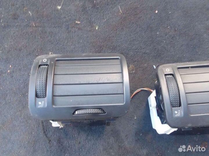 Дефлектор торпедо Volkswagen Passat B5 комплект