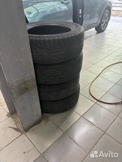 Nokian Tyres Hakkapeliitta R 235/60 R18 107R