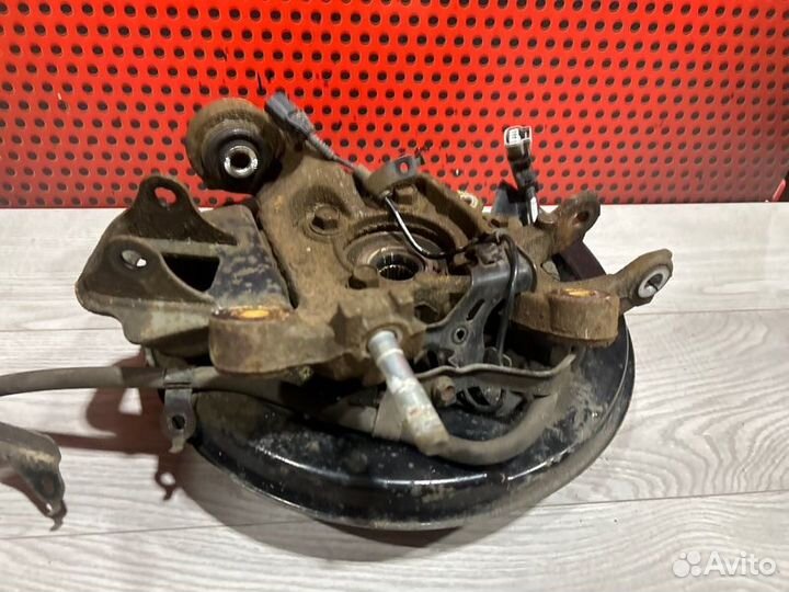 Кулак задний левый Lexus Rx 4 450Н 2018