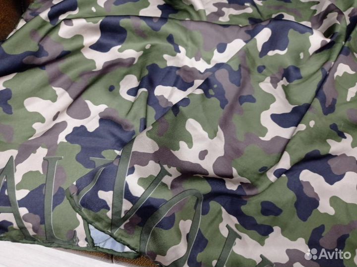 Платок valentino шелк ручной подгиб 