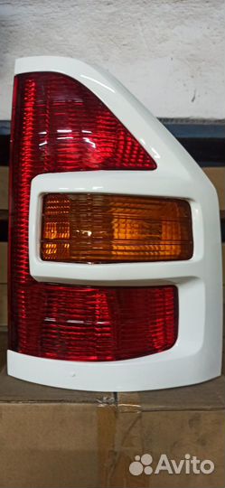 Фонари задние pajero 3