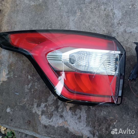 Задний фонарь kuga 2