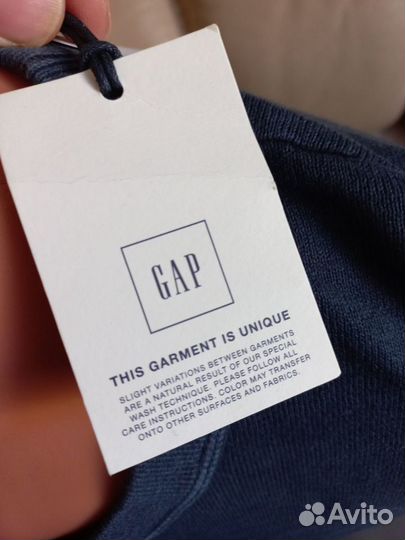 Лонгслив тонкий свитер GAP