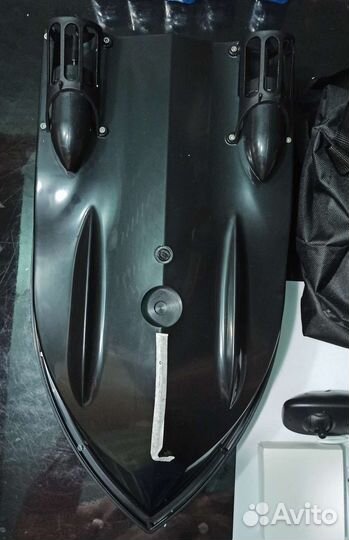 Прикормочный кораблик